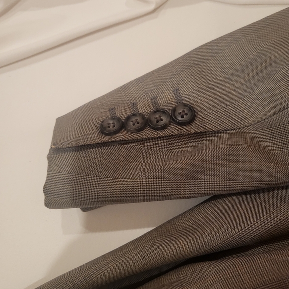 Men' Corneliani Italian Jacket - Picture 8 of 10